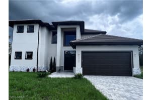 2644 37th Ave Ne, Naples