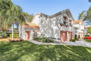 661 Windsor Sq 101, Naples