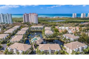 7686 Pebble Creek Cir 102, Naples