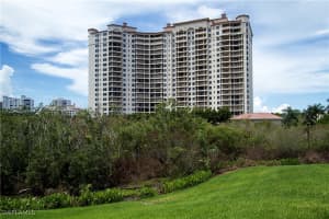 8787 Bay Colony Dr 906, Naples