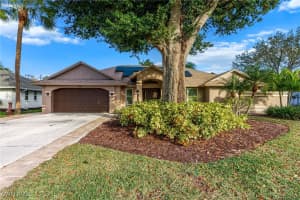 380 Ashbury Way, Naples