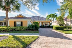 7013 Leopardi Ct, Naples