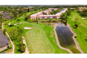 190 Turtle Lake Ct 311, Naples