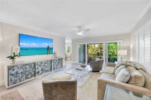 4180 Crayton Rd E8, Naples