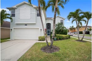 88 Burnt Pine Dr, Naples