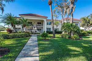 1055 Forest Lakes Dr E209, Naples