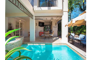 597 4th Ave S 2, Naples