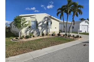 17611 Canal Cove Ct, Fort Myers Beach