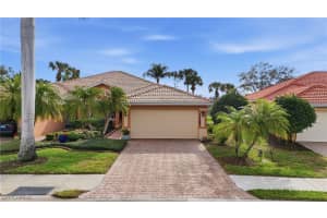 14282 Manchester Dr, Naples