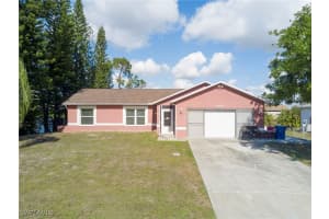 8389 Butternut Rd, Fort Myers