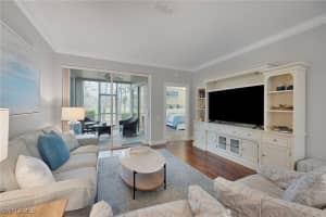 8267 Parkstone Pl 102, Naples