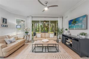 2012 Tarpon Bay Dr N 101, Naples