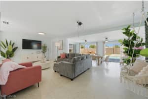 4044 Country Club Blvd, Cape Coral