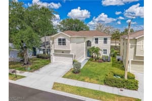 69 Burnt Pine Dr, Naples