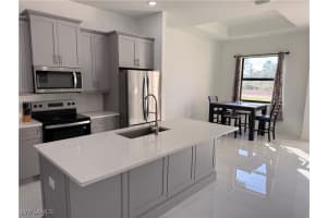 941 Columbus Blvd S, Lehigh Acres