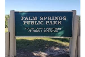 658 Palm Lake Dr, Naples