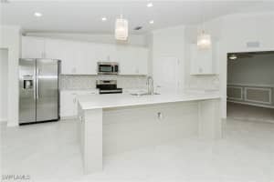 5428 Double Eagle Cir 2523, Ave Maria