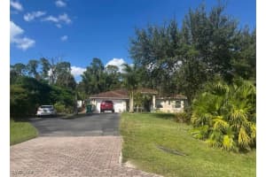 2841 12th Ave Ne, Naples