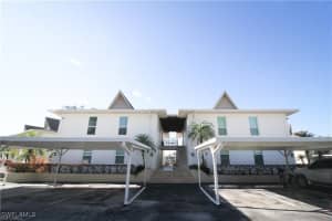 97 Georgetown Blvd 97, Naples