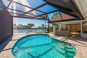 2330 Queens Way, Naples