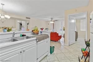 1260 Wildwood Lakes Blvd 103, Naples