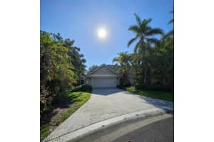 20147 Cheetah Ln, Estero