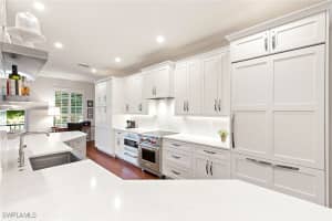 8456 Abbington Cir 1722, Naples