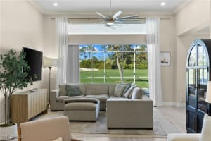 1869 Pondside Ln, Naples