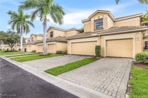 6031 Jonathans Bay Cir 302, Fort Myers