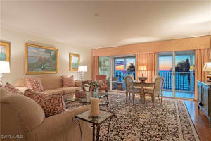 3377 Gulf Shore Blvd N 2a, Naples