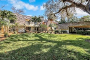 105 Wilderness Dr 107, Naples