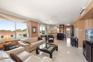 498 Broad Ave S H498, Naples