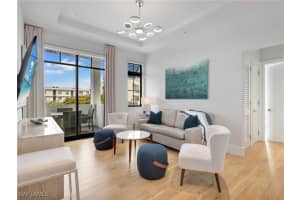 101 8th St S 201, Naples