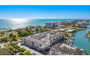 1400 Gulf Shore Blvd N 312, Naples