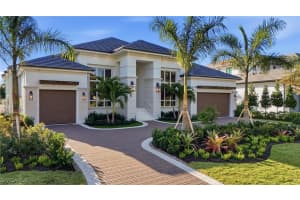 510 Neapolitan Ln, Naples