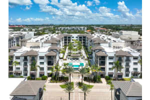 1135 3rd Ave S 218, Naples