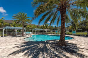 6972 Avalon Cir 1007, Naples