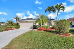 7581 Cameron Cir, Fort Myers