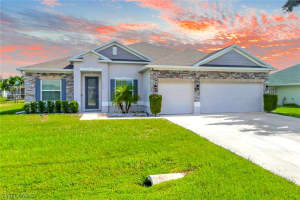 2118 Sw 25th Ter, Cape Coral