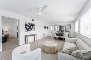 270 Naples Cove Dr 3401, Naples 270 Naples Cove Dr 3401, Naples