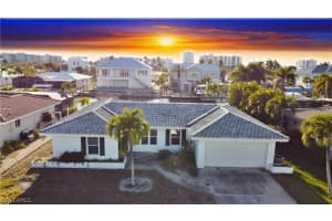 22 Bayview Blvd, Fort Myers Beach