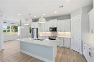 3479 Ocean Bluff Ct, Naples