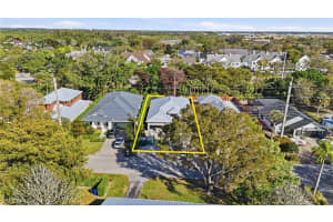 1050 13th St N, Naples