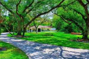 2760 70th St Sw, Naples