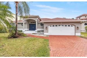 5701 Riverside Dr, Cape Coral