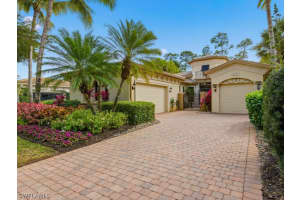 18091 Lagos Way, Naples