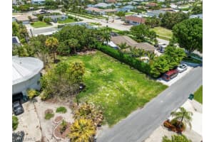410 Quail Dr, Marco Island