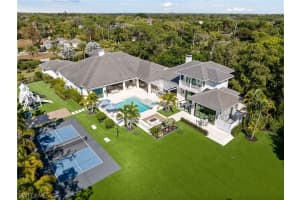 186 North St, Naples