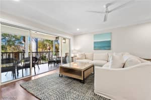 1063 8th St S 202, Naples