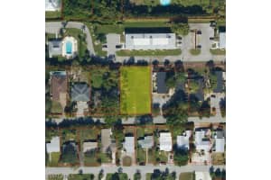 1101 Creech Rd, Naples